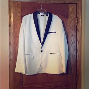 White tuxedo jacket